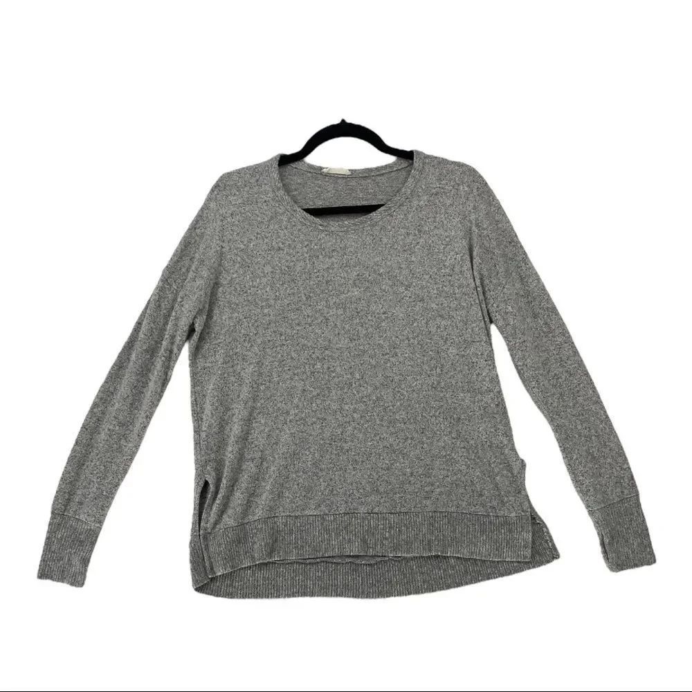 Olivia Rae Small Marled Gray Long Sleeve Sweater